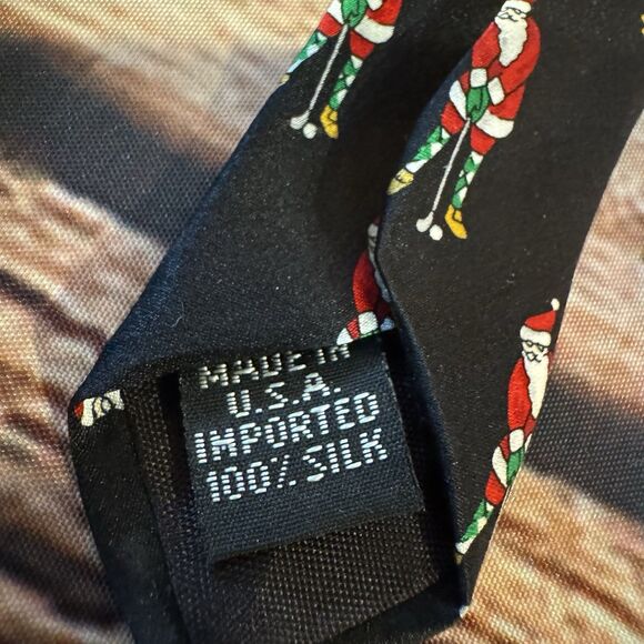 Golfing Santa Claus Necktie Black St Nick’s Tie Shop USA 100% Silk Christmas AOP - Picture 4 of 6